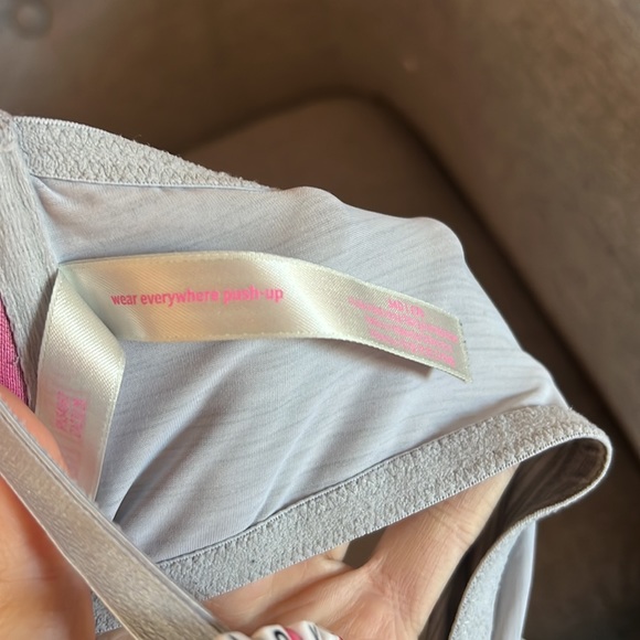 PINK Wear Everywhere Push Up Bra - Picture 3 of 3